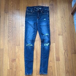 American eagle luxe Distressed Blue Skinny Jeggings 2 long